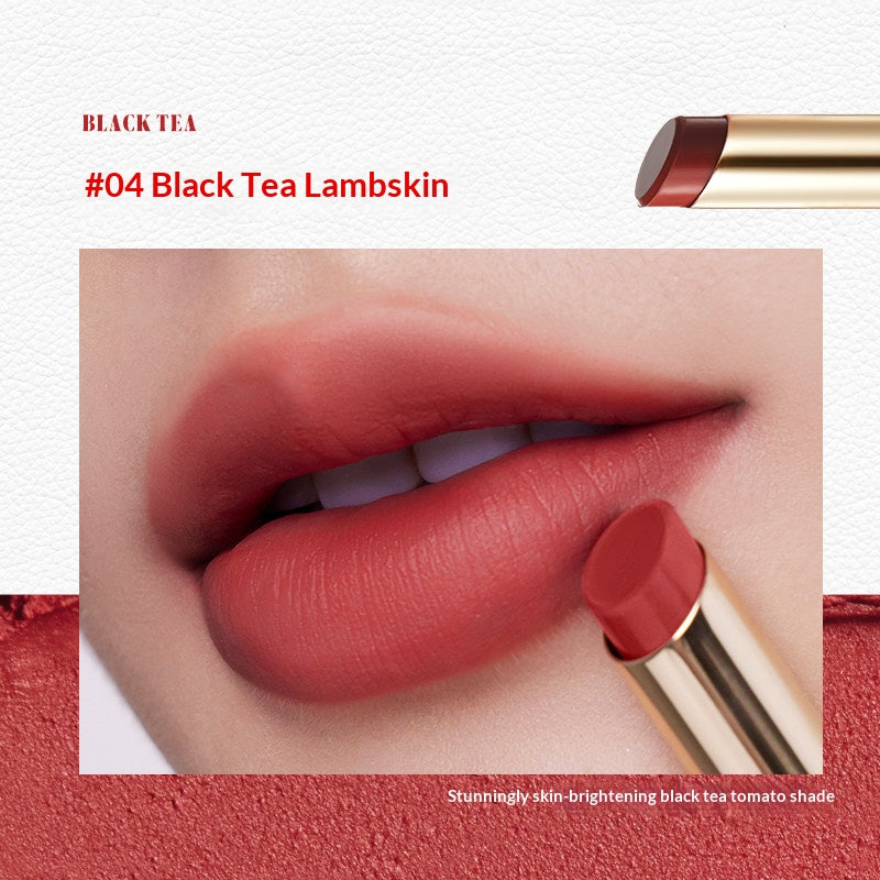 Judydoll Nappa Velvet Slim Lipstick #04 Hot Shot featuring vibrant warm red matte lip color with silky velvet effect