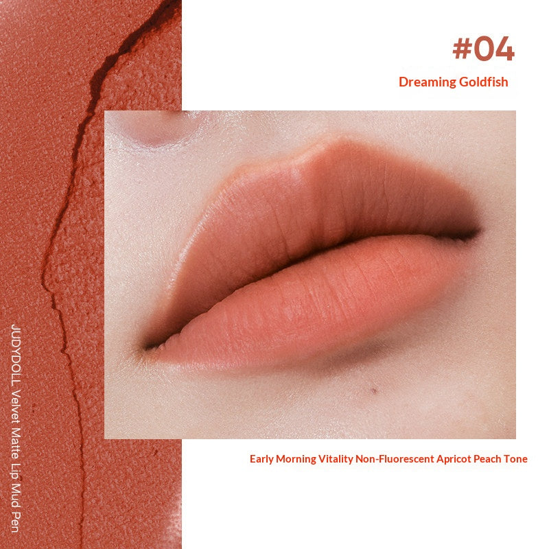 Judydoll Velvet Lip Mud Pencil #04 Dreamy Goldfish with apricot peach matte lip color and airy soft-focus finish